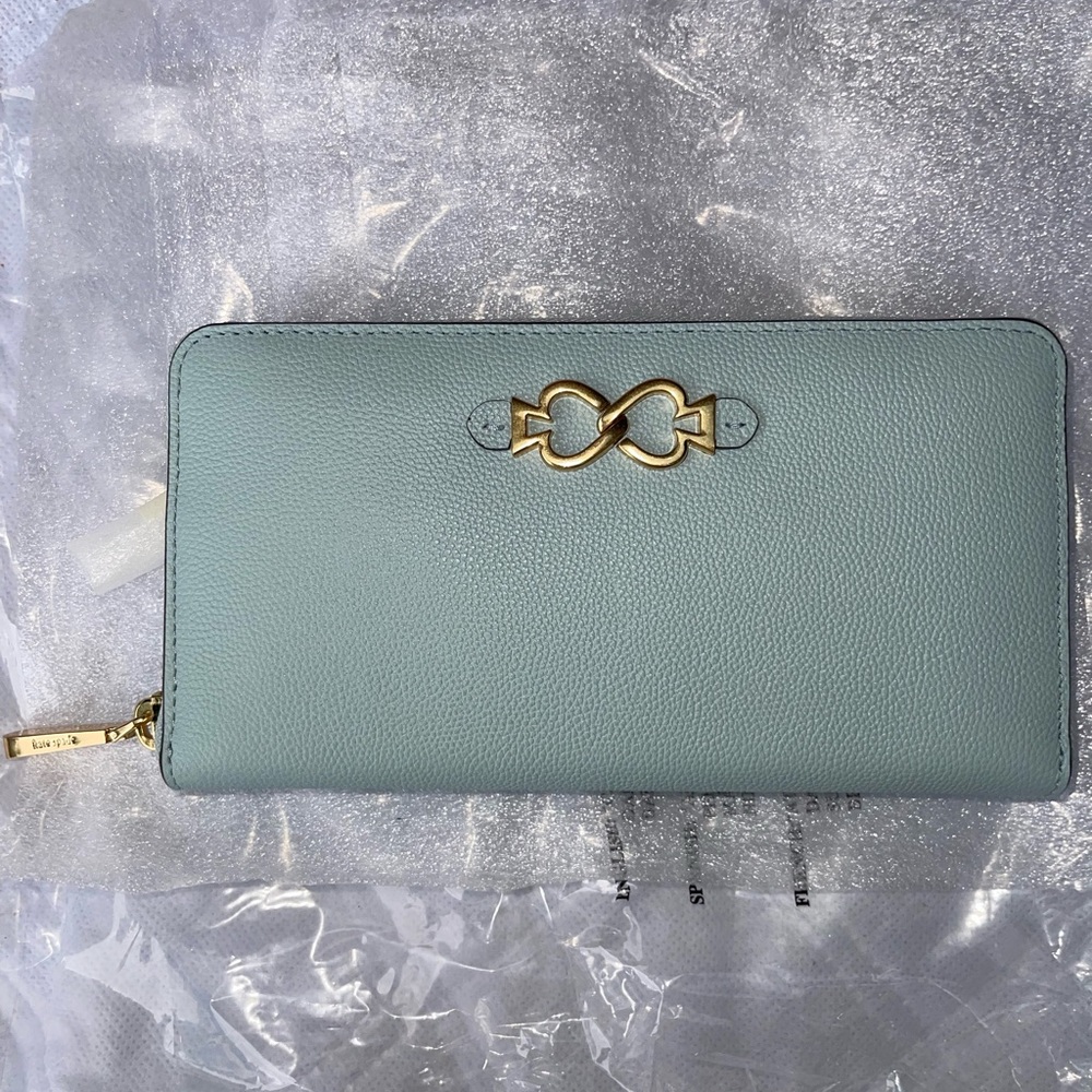Mint green, beautiful large Kate spade wallet